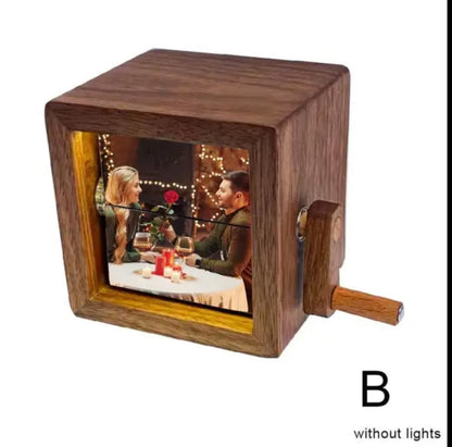 Valentine'S Memorial Gift Walnut Solid Wood Custom Photo Machine Luminous Hand Cranked Flipping Photo Machine Frame